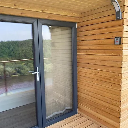 - B - Vyhlidka Nad Rekou Holiday home *